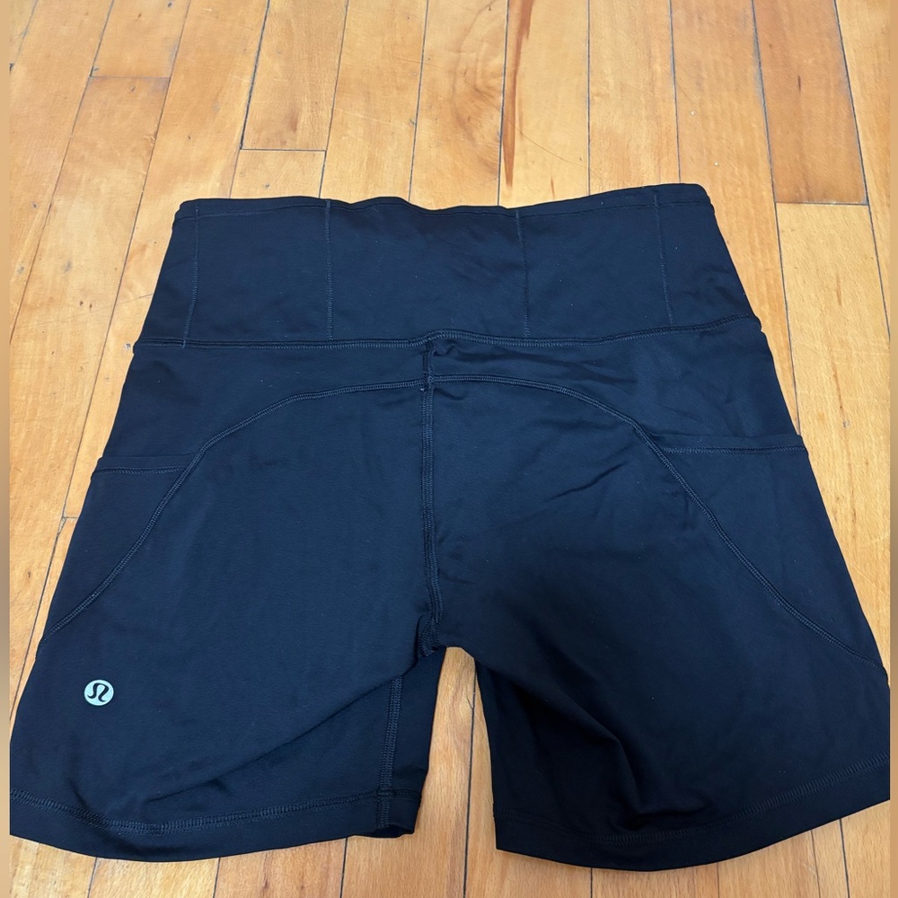 Lululemon Fast and Free Short 6” Black size 8